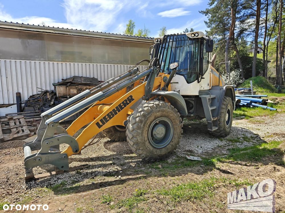 Liebherr L546 - 3