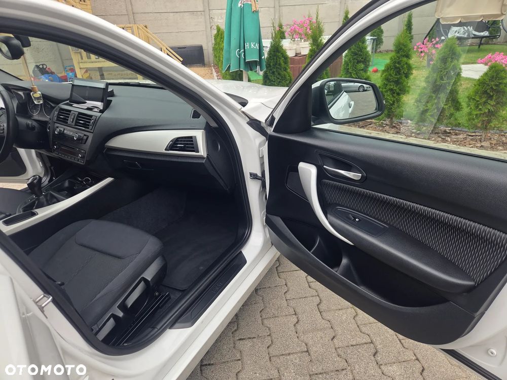 BMW Seria 1 116d DPF Edition Sport - 25