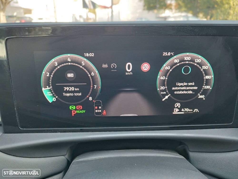 VW T-Roc 1.5 eTSI R-Line DSG - 8