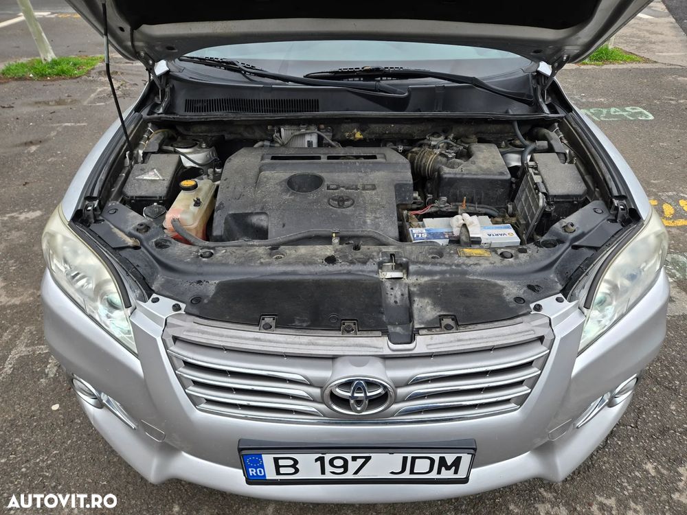 Toyota RAV4 2.2 D-4D Executive - 10