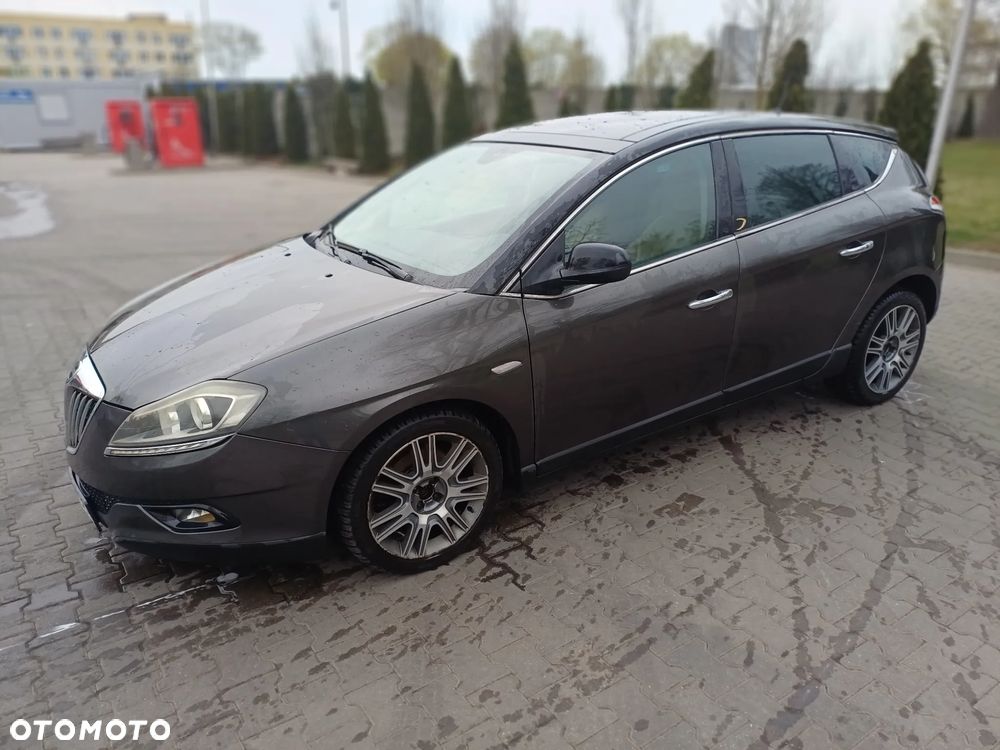 Lancia Delta 2.0 MJ Platino - 1