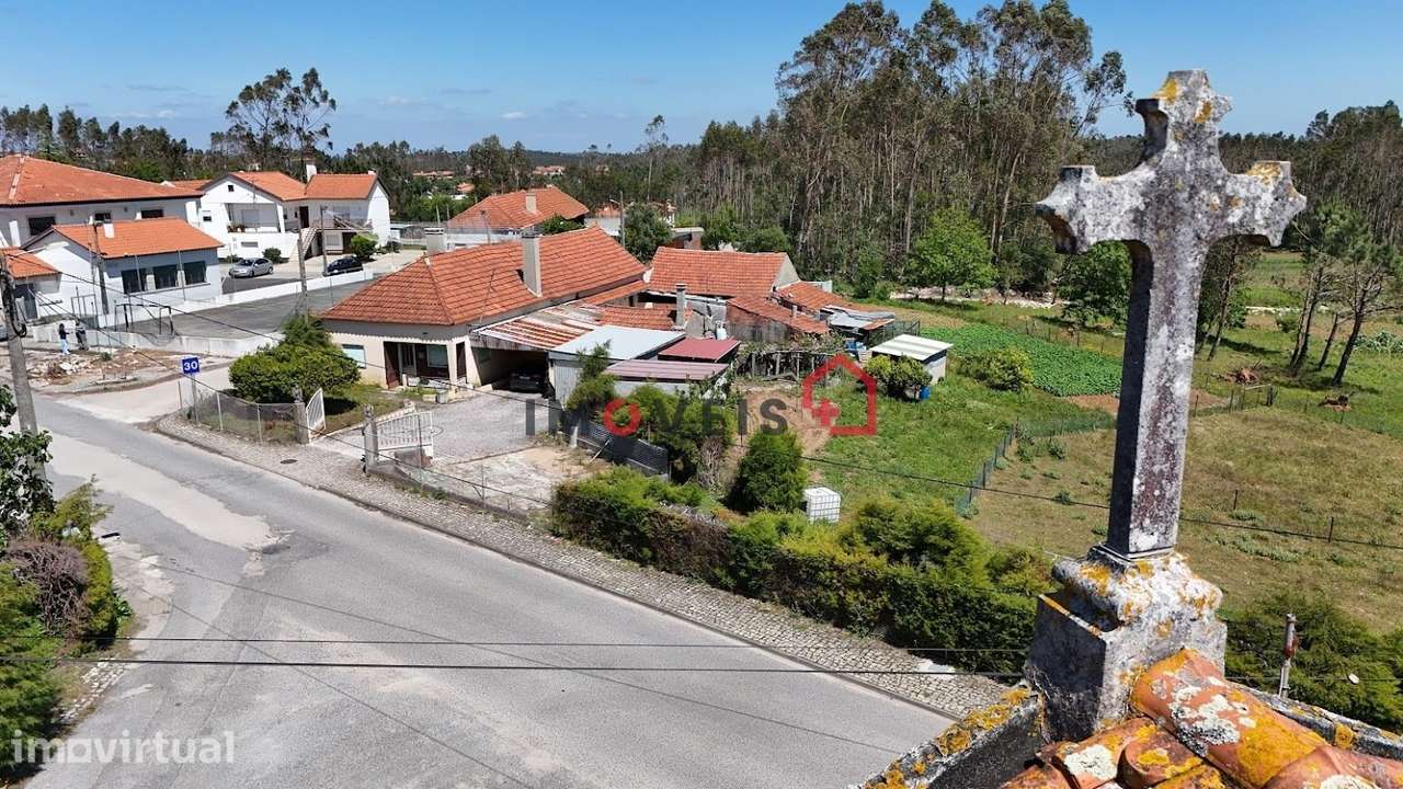 Moradia Isolada T5, com 4.000 m² de Terreno e Elevado Potencial de... - Grande imagem: 2/7