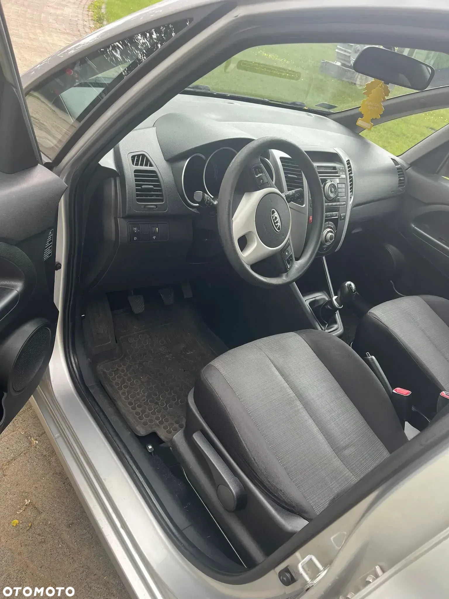 Kia Venga 1.4 CRDi L - 12