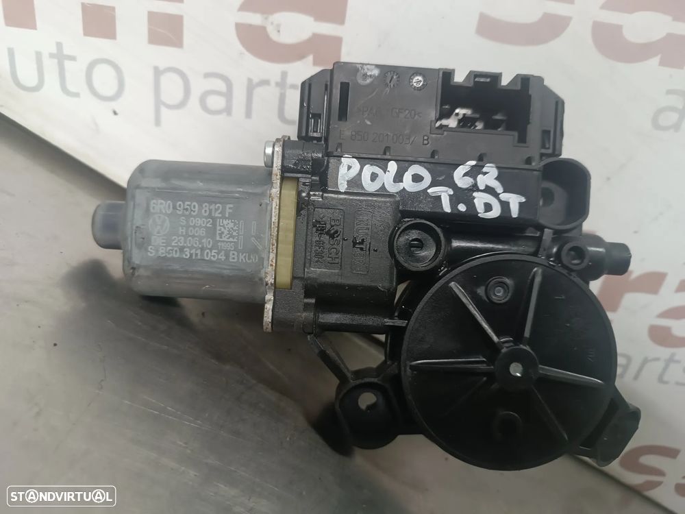 MOTOR DO ELEVADOR VOLKSWAGEN POLO 6R 09-17 REF. 6R0959812F - TRAS DIREITO - 1