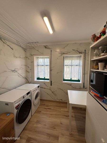 T2 Remodelado em Moreira, Maia | Garagem | Elevador | Ar Condicionado - Grande imagem: 3/11