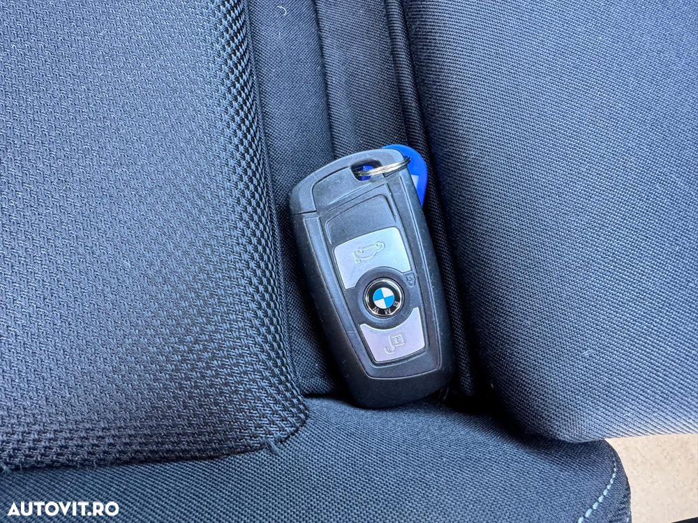 BMW Seria 3 318d Aut. - 6