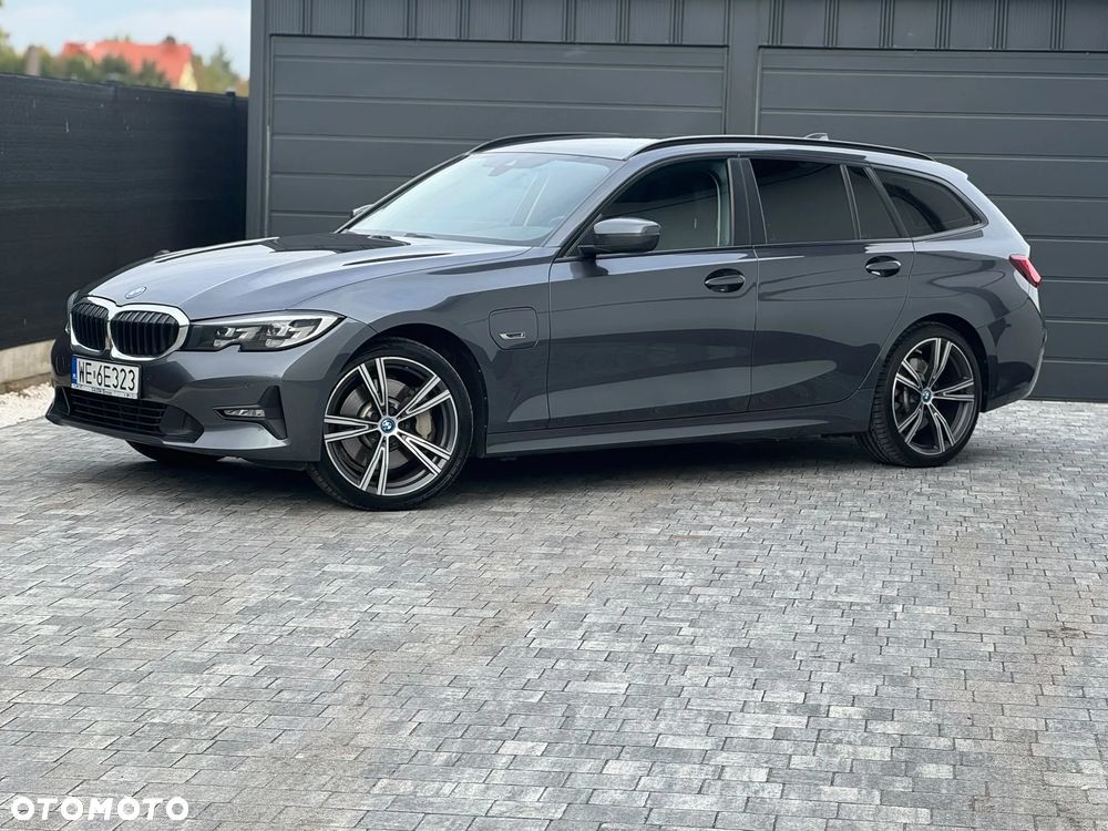BMW Seria 3 - 36