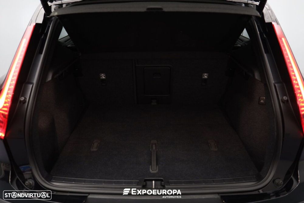 Volvo XC 40 1.5 T2 Plus Dark Auto - 7