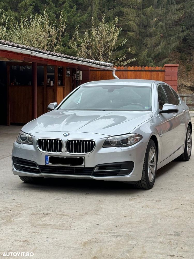 BMW Seria 5 520d xDrive - 11
