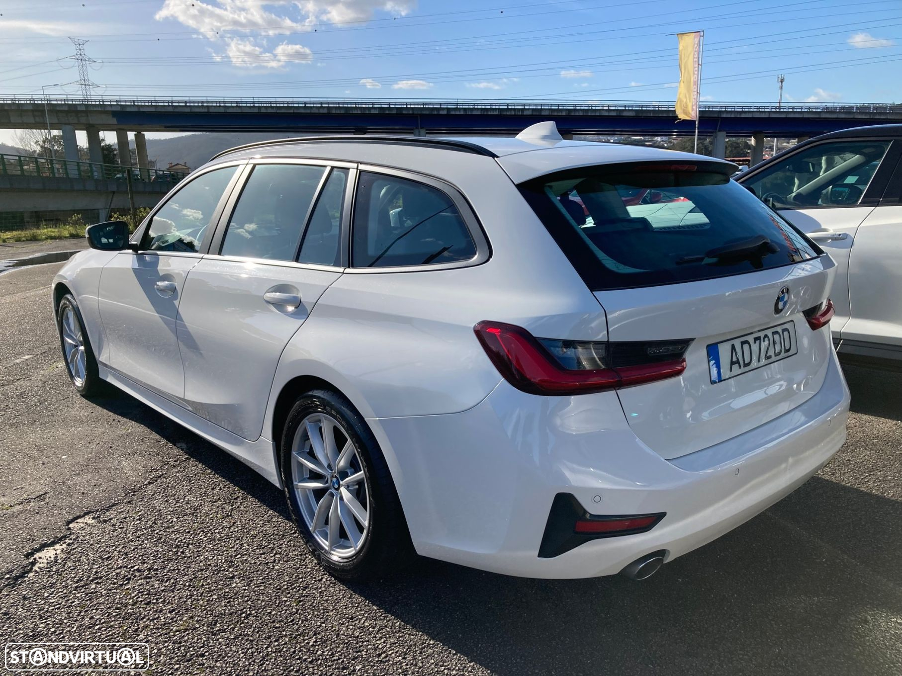 BMW 318 d Touring Corporate Edition - 3