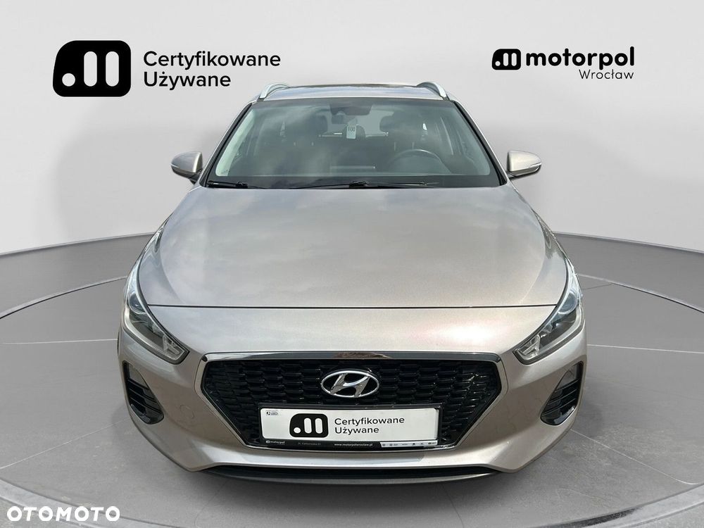 Hyundai i30 1.4 Classic + - 11