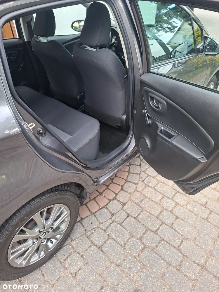 Toyota Yaris 1.5 Premium - 13