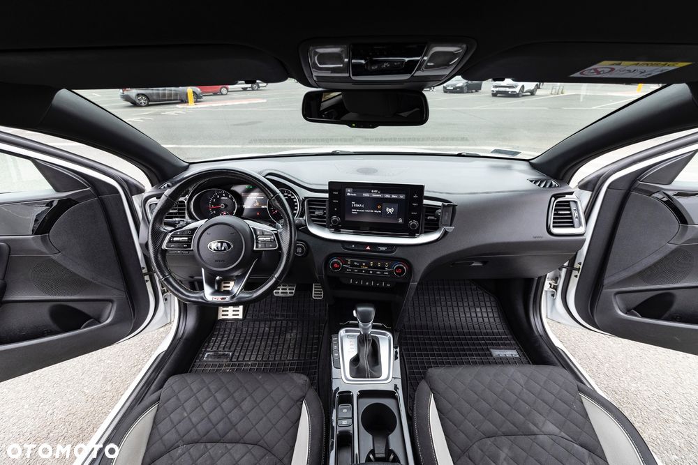 Kia ProCeed - 36