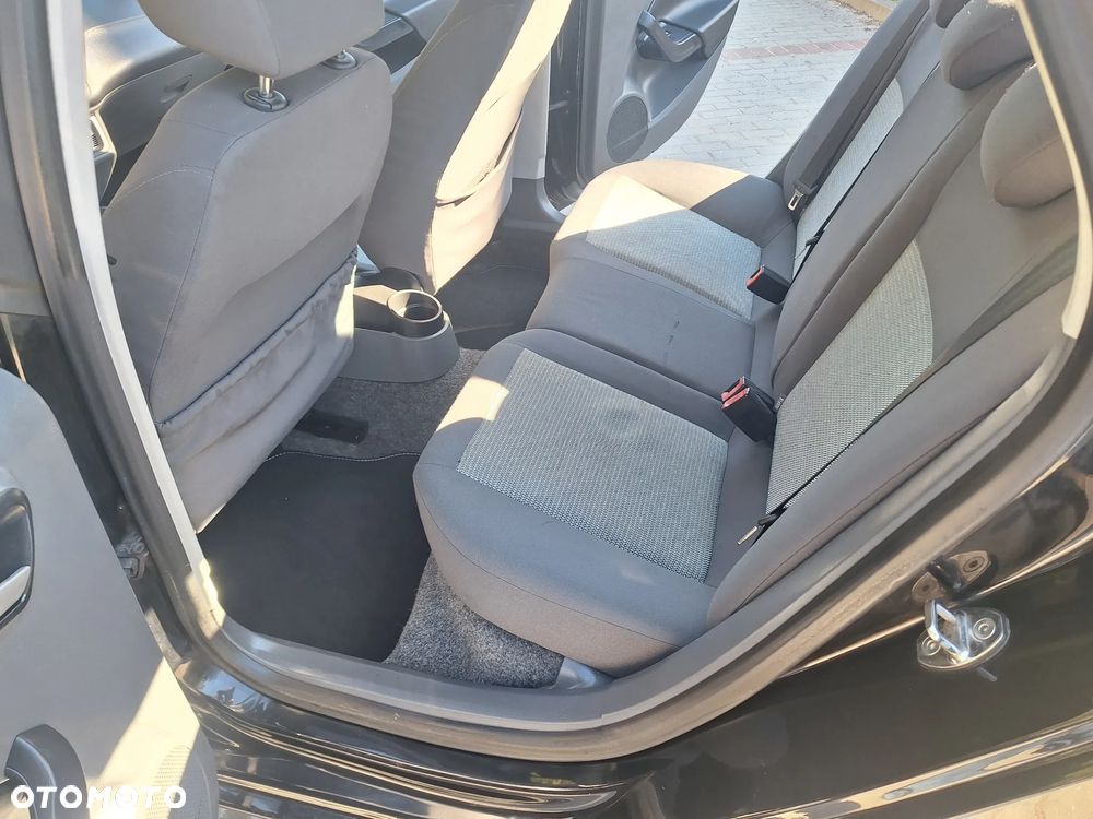 Seat Ibiza 1.4 16V Comfort Edition - 23