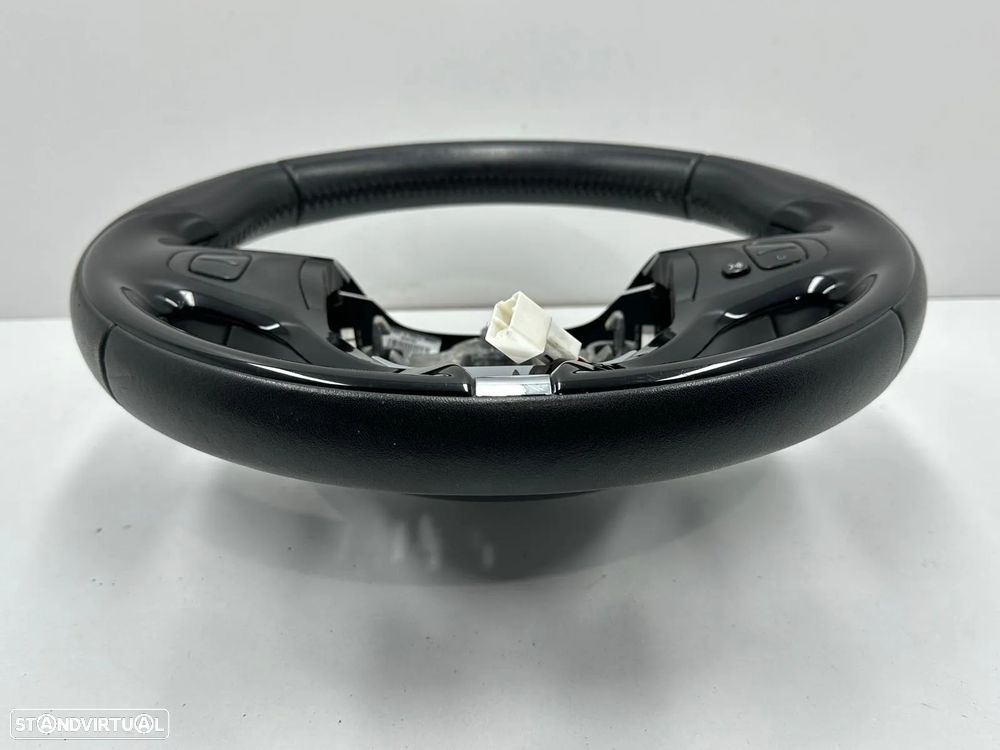 Volante - Renault Clio IV (2018) - 6