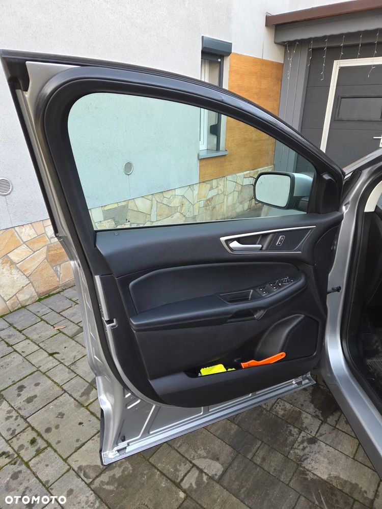 Ford Edge - 10