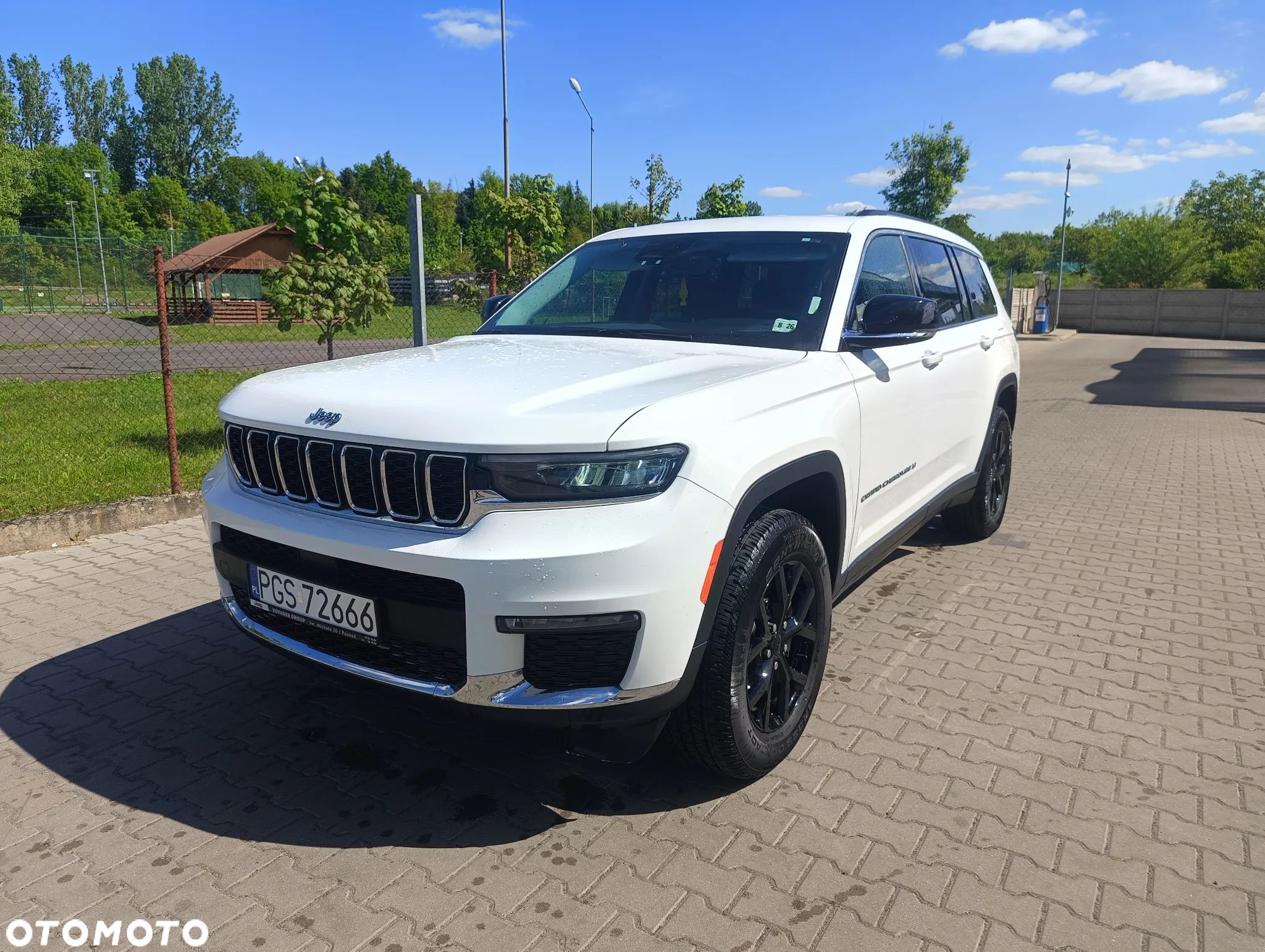 Jeep Grand Cherokee - 1