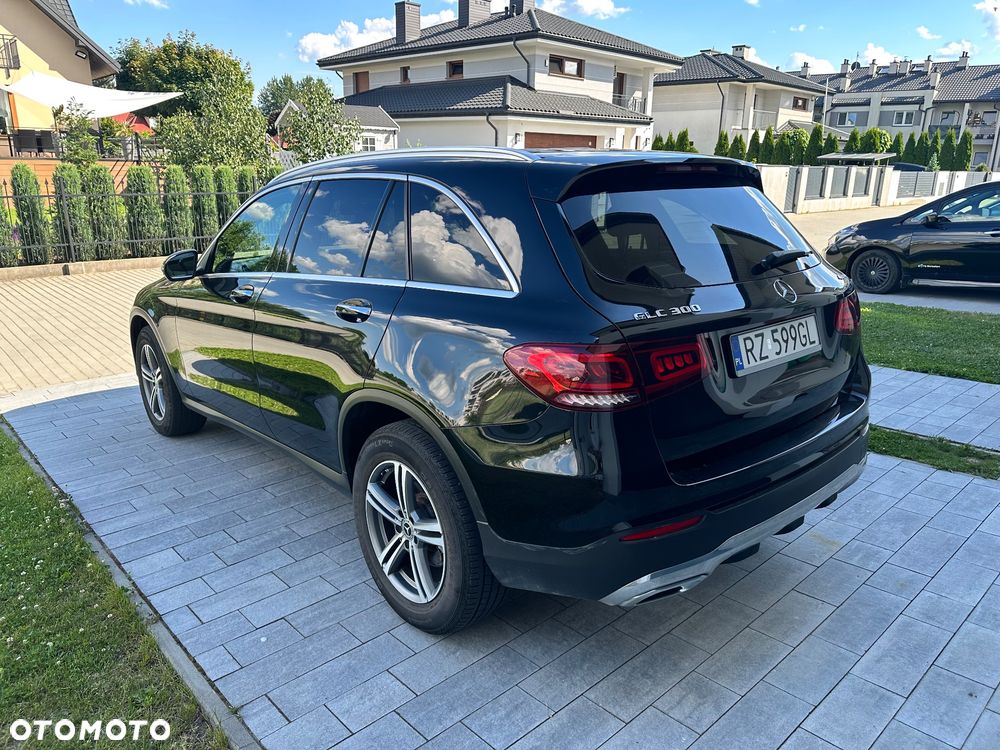 Mercedes-Benz GLC 300 4-Matic - 8