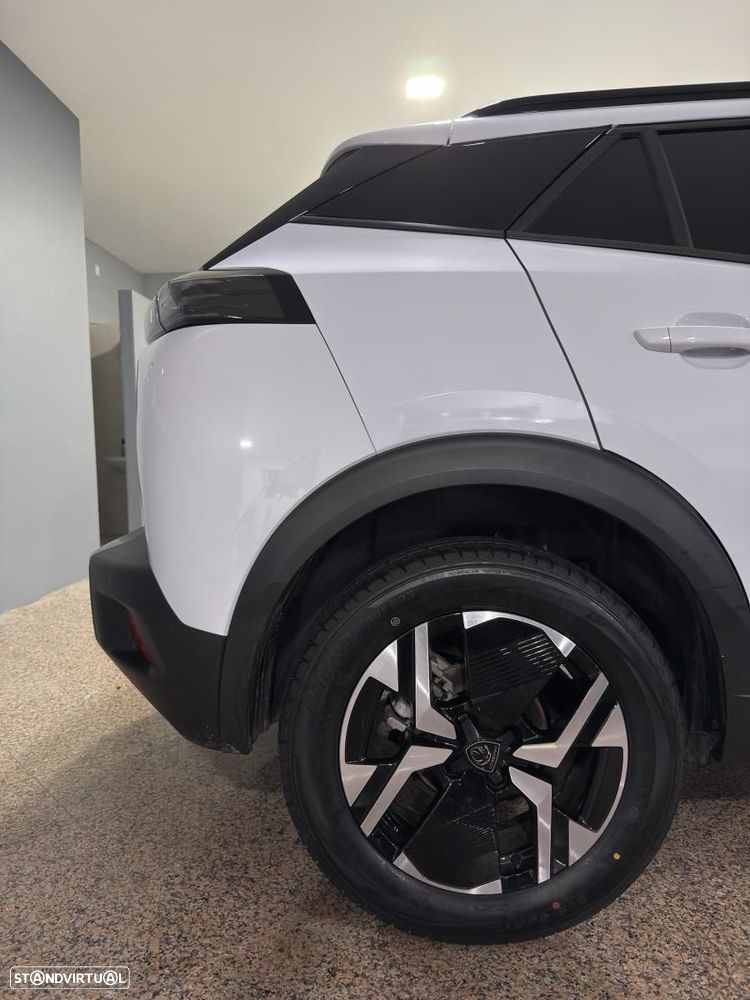 Peugeot 2008 1.2 PureTech Allure - 23