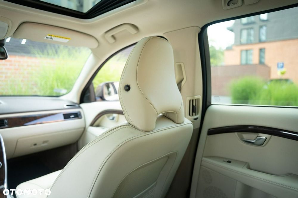 Volvo XC 70 3.2 AWD Summum - 32