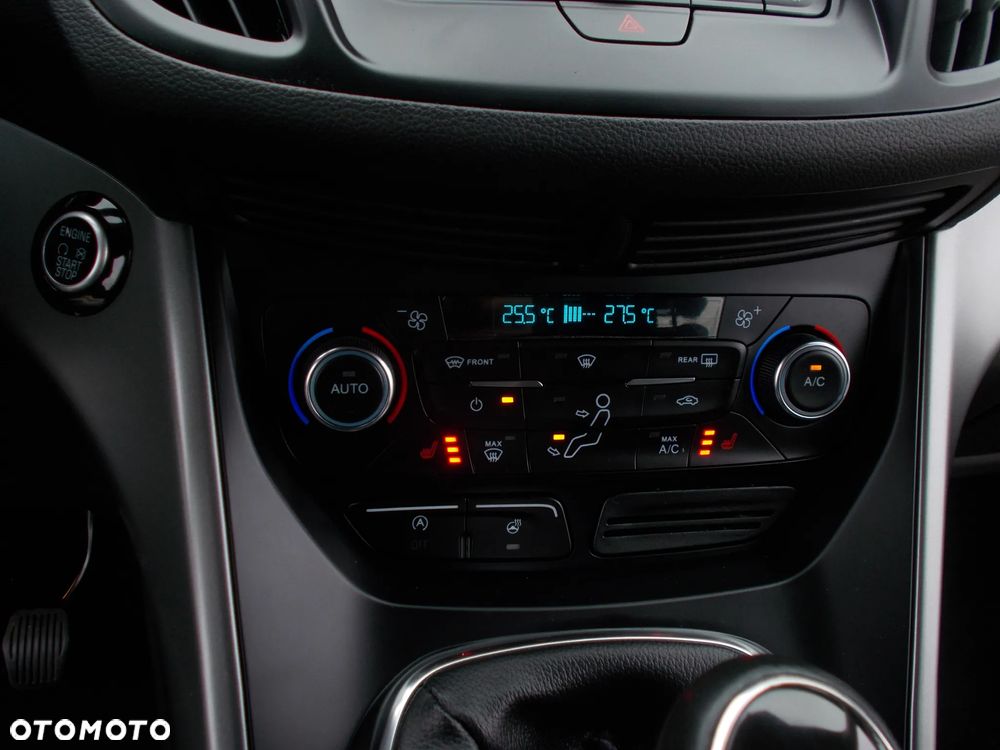 Ford Kuga 1.5 TDCi 2x4 Titanium - 8