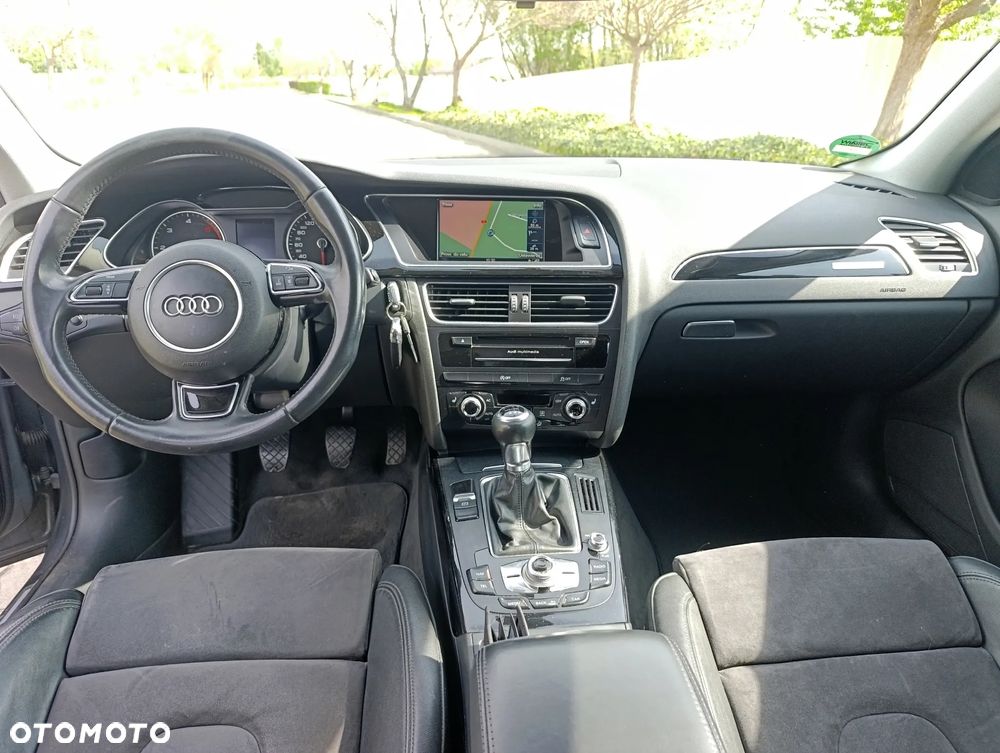 Audi A4 Avant 2.0 TDI DPF clean diesel quattro S line Sportpaket - 12