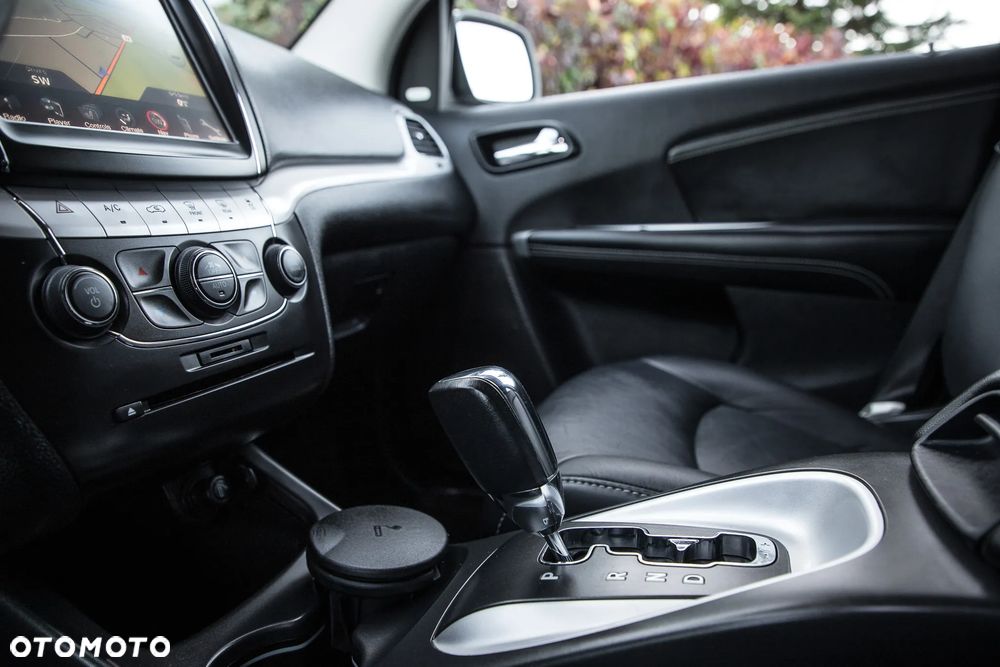 Fiat Freemont 2.0 Multijet Lounge AWD - 24