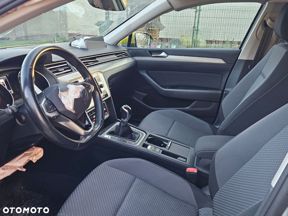 Volkswagen Passat 1.5 TSI EVO Essence - 28