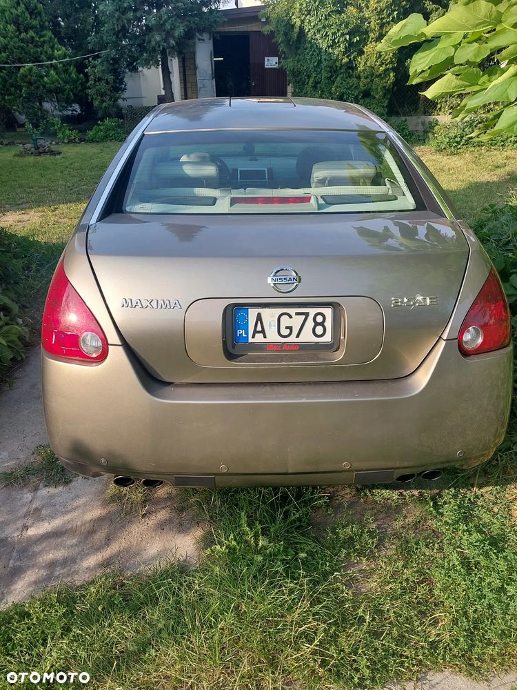 Nissan Maxima 3.5 SE - 6