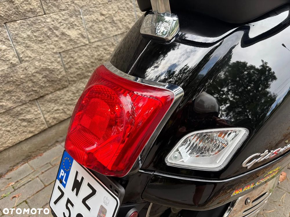 Vespa GTS - 12