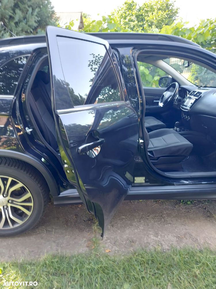 Mitsubishi ASX - 5