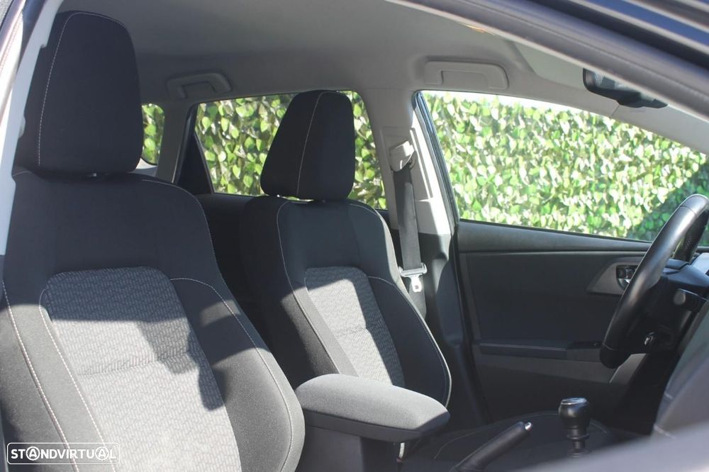 Toyota Auris 1.4 D-4D Exclusive - 11