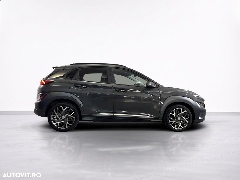 Hyundai KONA - 7