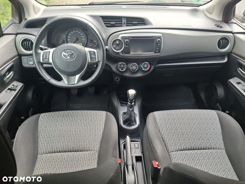 Toyota Yaris 1.33 Selection Platinum - 17