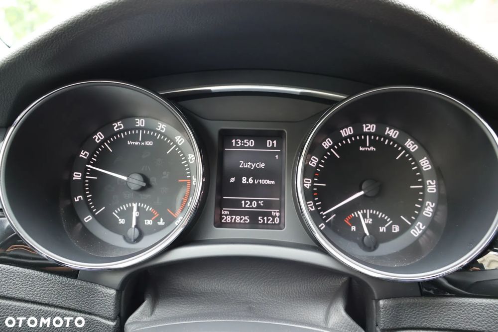 Skoda Superb 2.0 TDI 4x4 Business DSG - 25