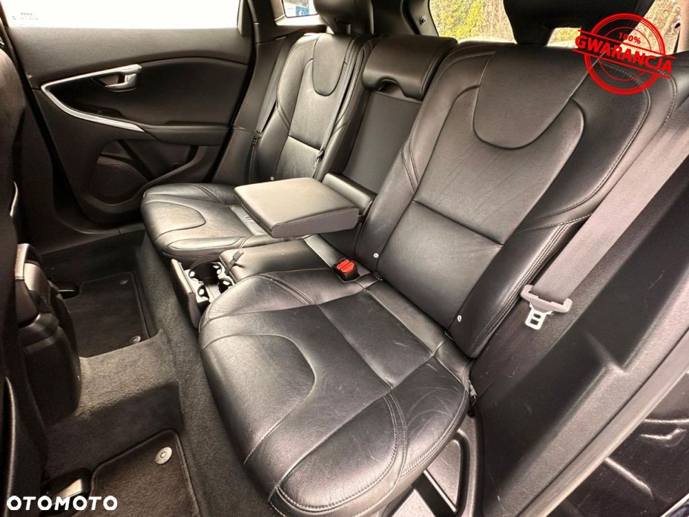 Volvo V40 D2 Drive-E R-Design Kinetic - 30