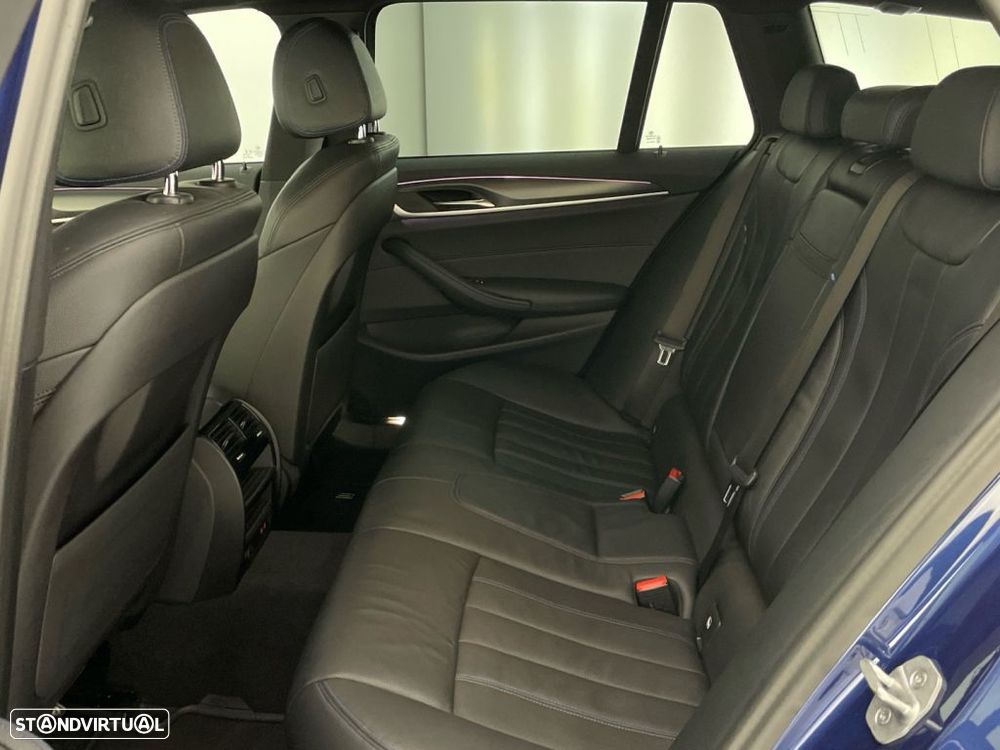 BMW 520 d Auto - 12
