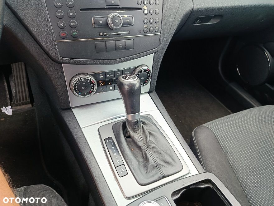 Mercedes-Benz Klasa C 220 CDI DPF Automatik Avantgarde - 6