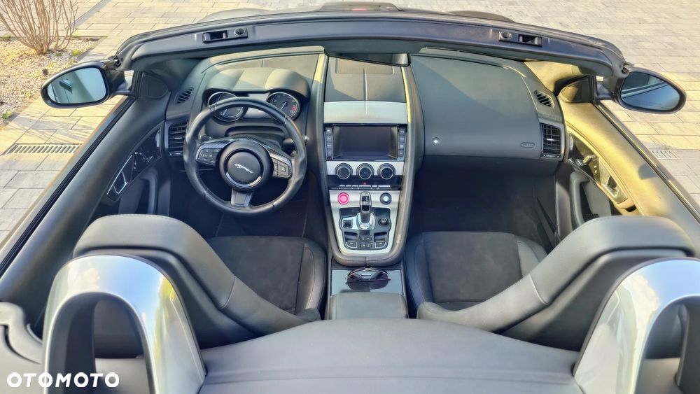 Jaguar F-Type Standard - 30