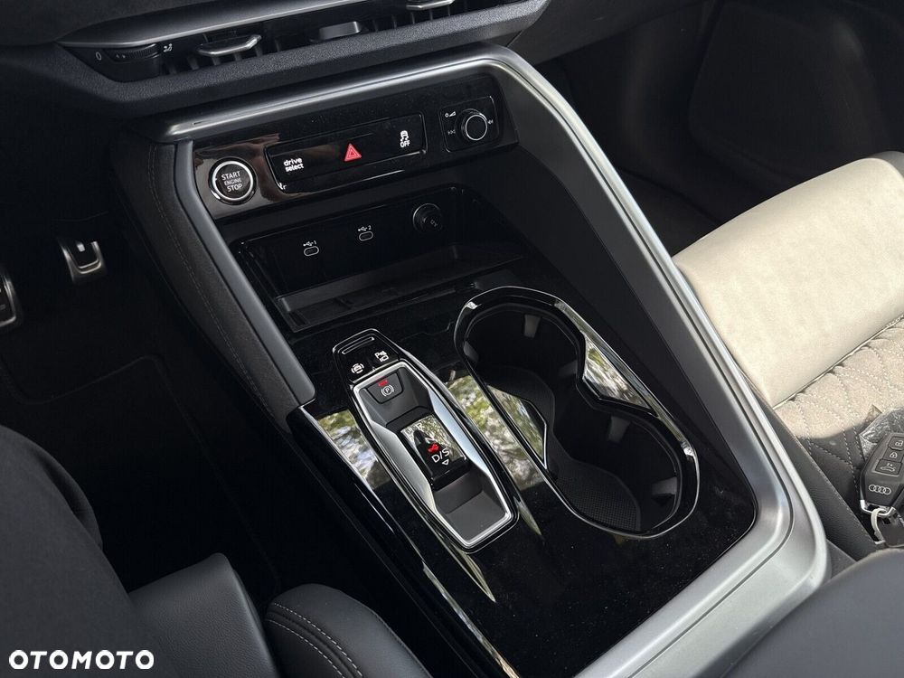 Audi Q5 Sportback - 17