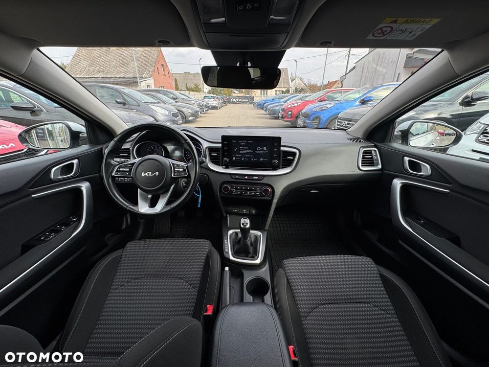 Kia Ceed 1.5 T-GDI M - 18