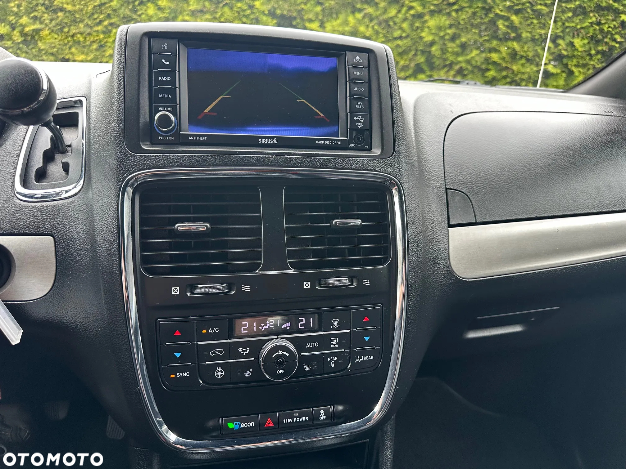 Dodge Grand Caravan 3.6 R/T - 9