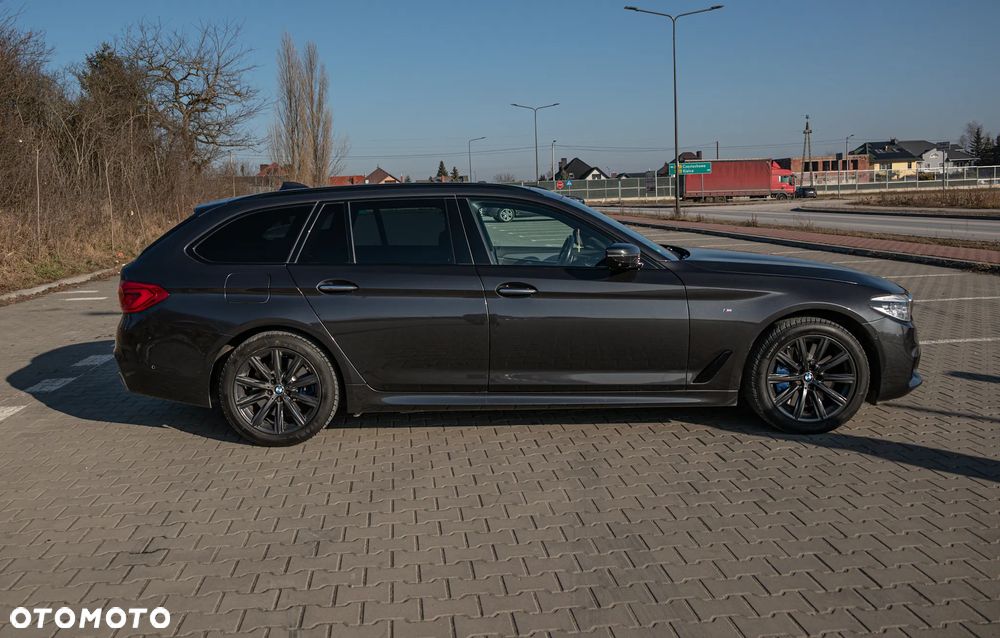 BMW Seria 5 540i xDrive - 2