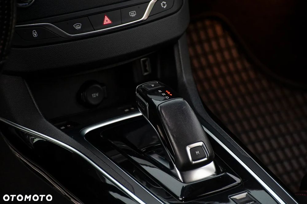 Peugeot 308 BlueHDi 180 EAT8 Stop & Start GT - 36