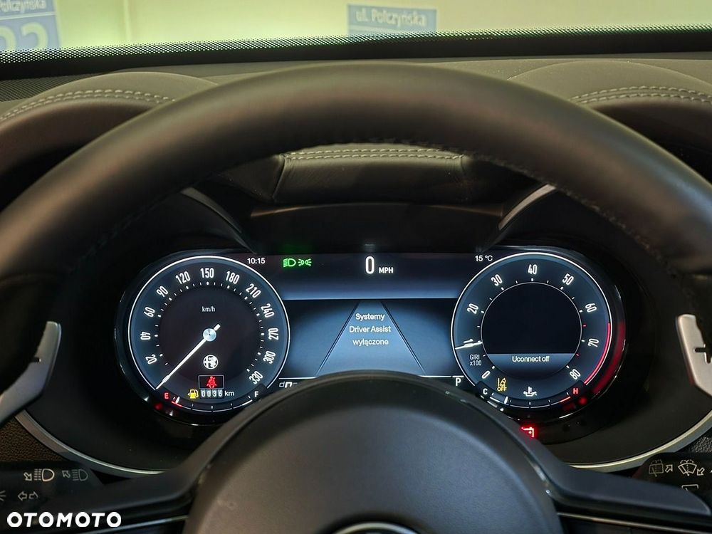 Alfa Romeo Stelvio - 18