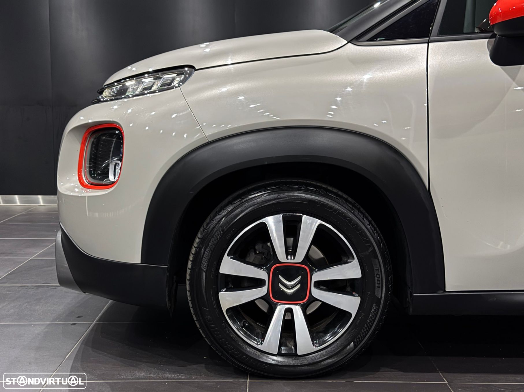 Citroën C3 Aircross 1.2 PureTech Shine - 36