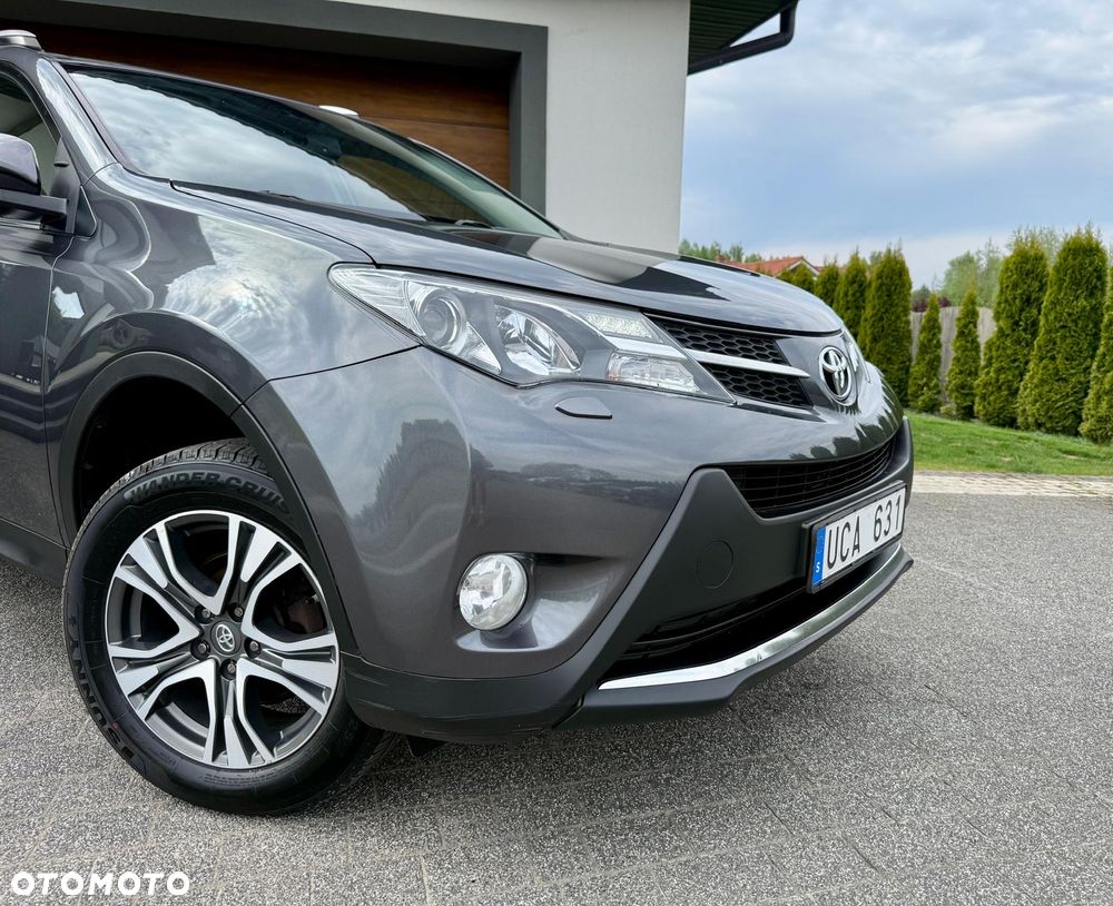 Toyota RAV4 - 10