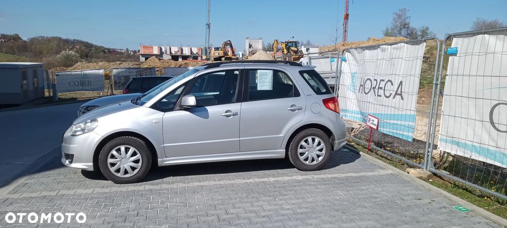 Suzuki SX4 1.6 VVT 4x2 Comfort - 2