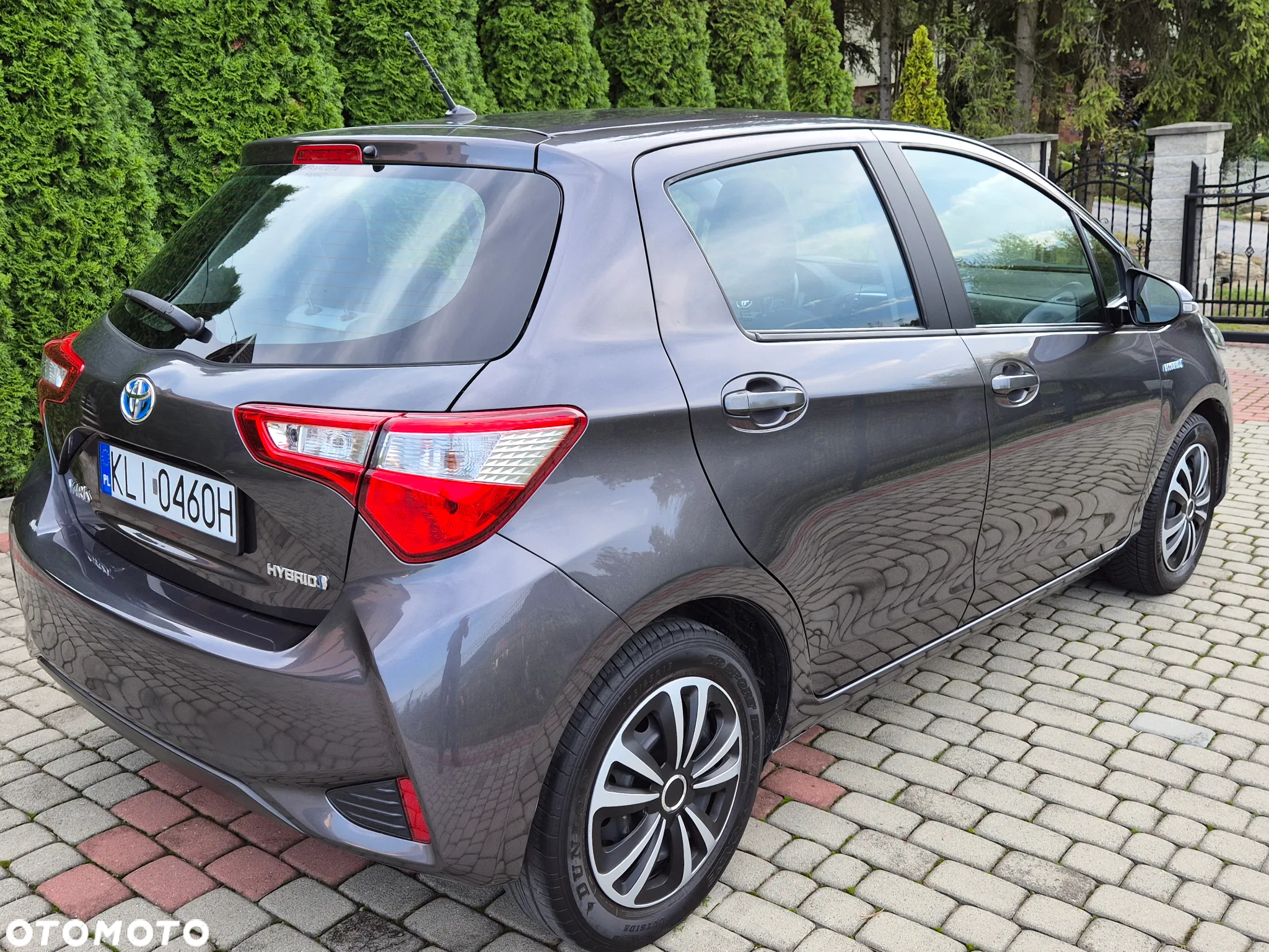 Toyota Yaris - 4
