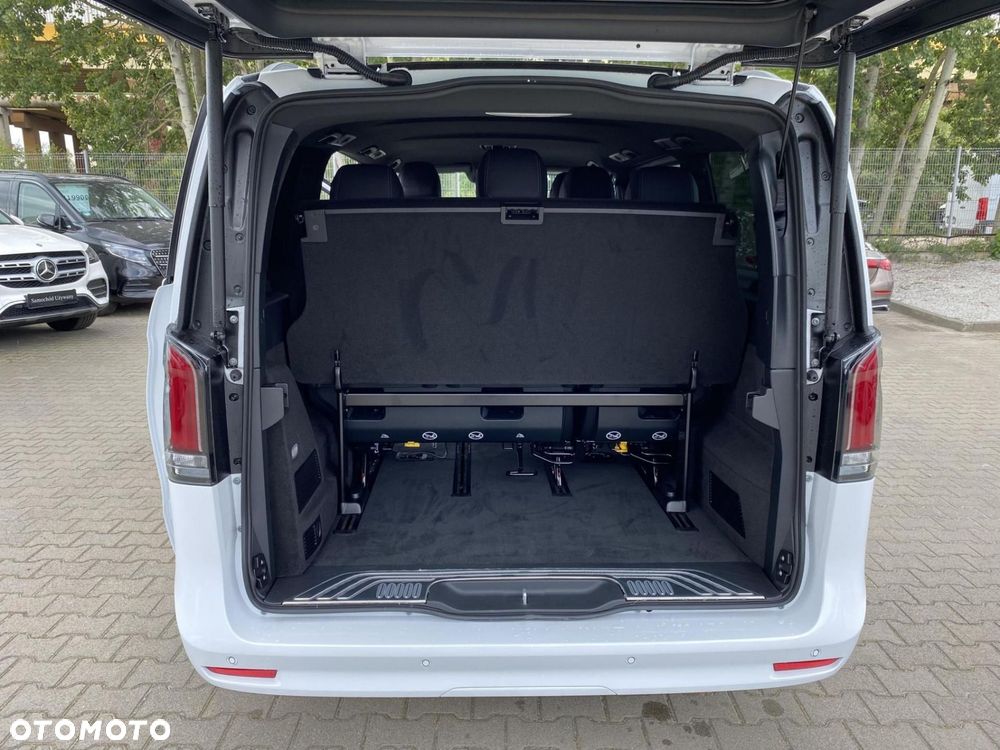 Mercedes-Benz Klasa V - 20